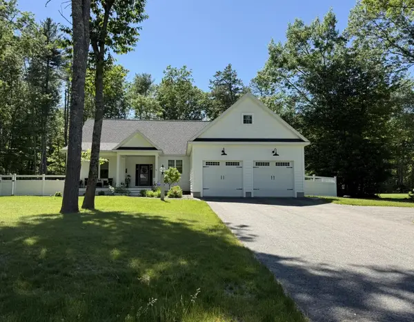 8 Cottonwood Circle, Wells, ME 04090