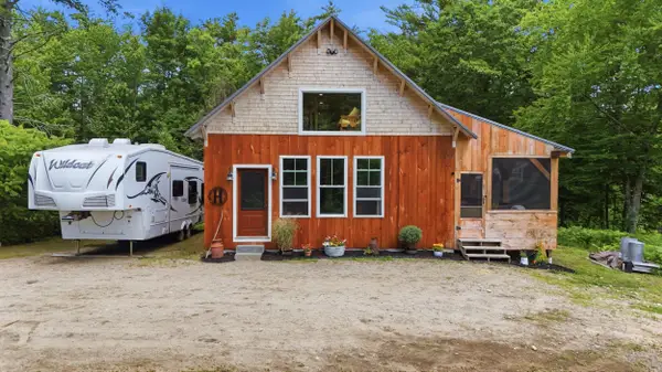 304 Quaker Ridge Road, Leeds, ME 04263
