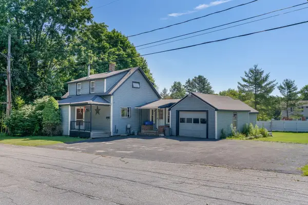 2 Carew Avenue, Lewiston, ME 04240