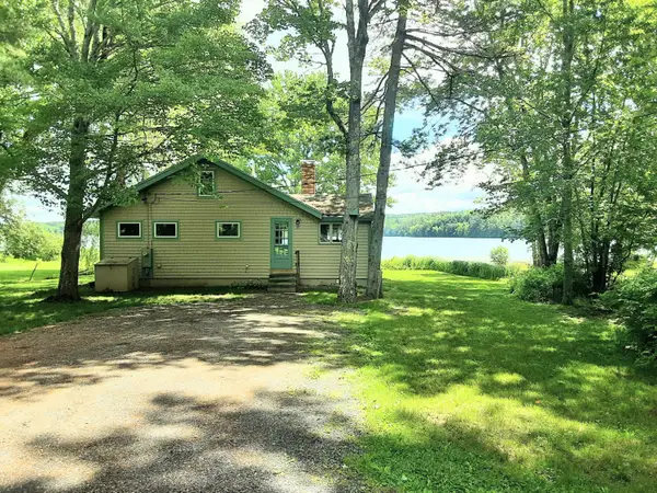 47 Stafford Circle, Newcastle, ME 04553