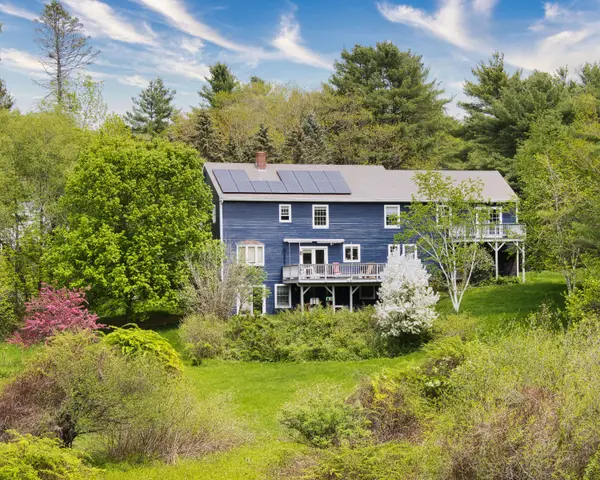 320 Falmouth Road, Falmouth, ME 04105