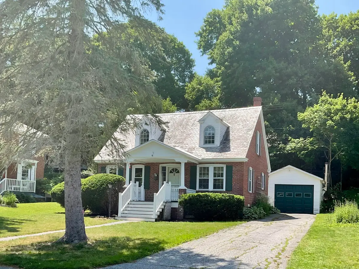 18 Valley Road, Bath, ME 04530 - #1