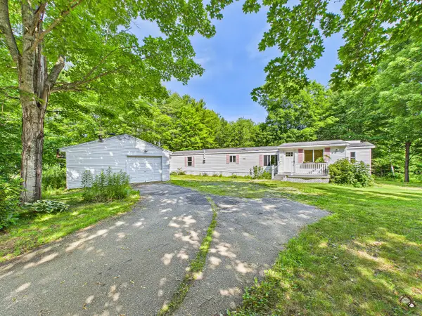 56 King Road, Lisbon, ME 04280