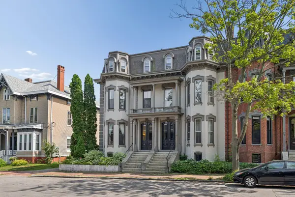 138 Pine Street #2, Portland, ME 04102
