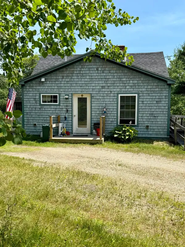 16 Rice Road, Harrington, ME 04643
