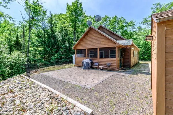 29 Merrifield Circle, Sebago, ME 04029