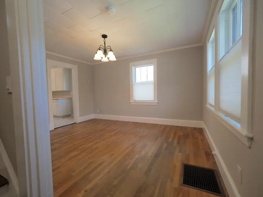 8 Fairview Avenue, Augusta, ME 04330 - #3