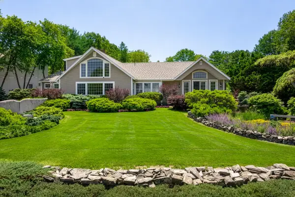 25 Bayberry Lane, York, ME 03902