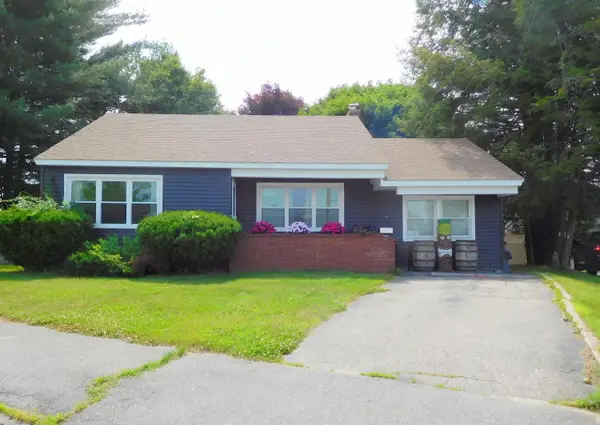 9 Spofford Street, Lewiston, ME 04240