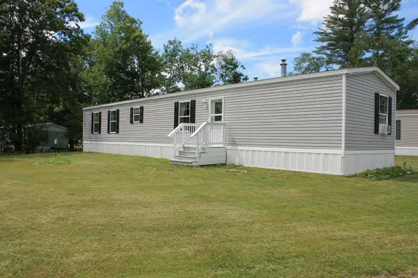 7 Arrowhead Drive, Lisbon, ME 04250