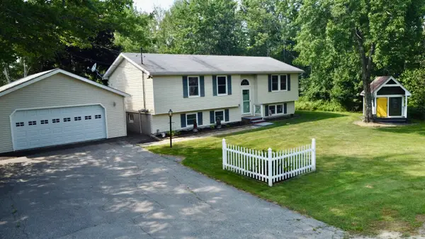 68 Lorraine Avenue, Brewer, ME 04412