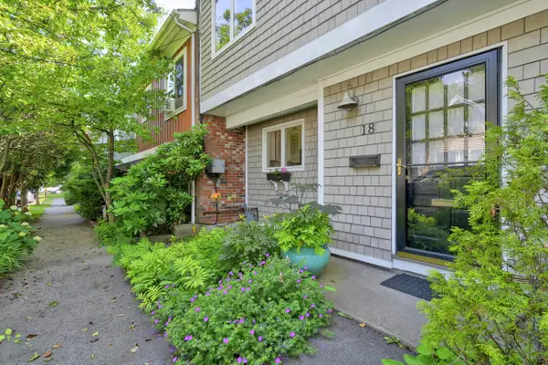 18 Ponce Street, Portland, ME 04101