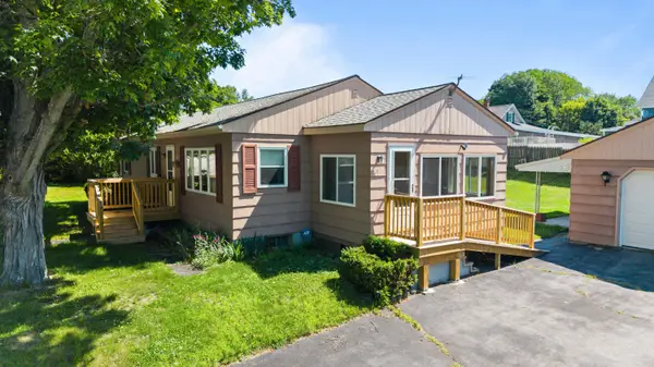 66 Rideout Avenue, Lewiston, ME 04240