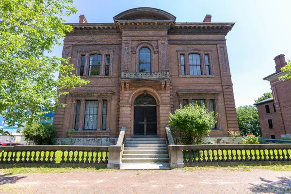 300 Danforth Street, Portland, ME 04102