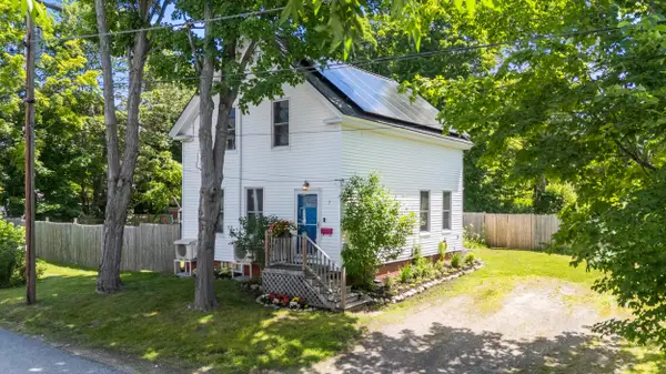 7 Autumn Street, Lisbon, ME 04252