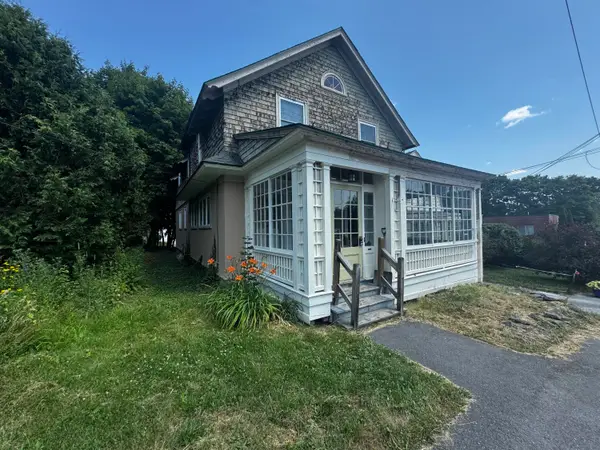215 French Street, Bangor, ME 04401