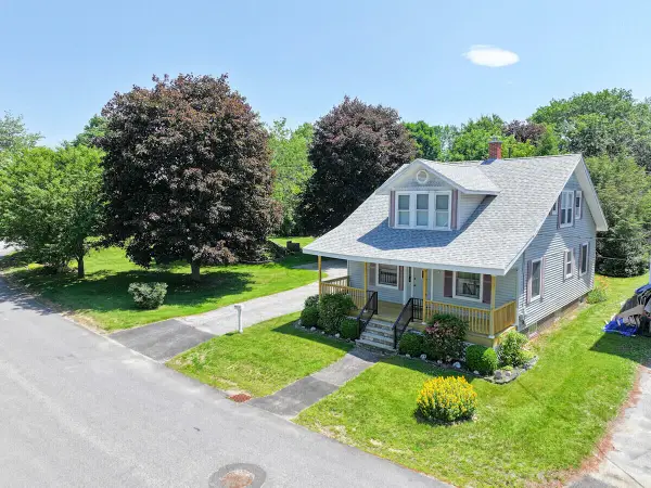5 Payne Street, Lewiston, ME 04240