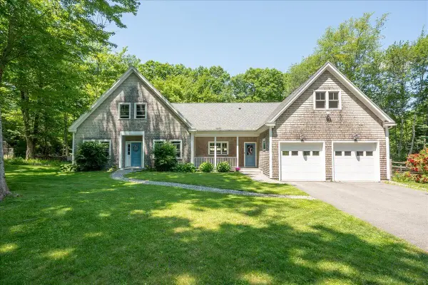 33 Shibles Lane, Rockport, ME 04856
