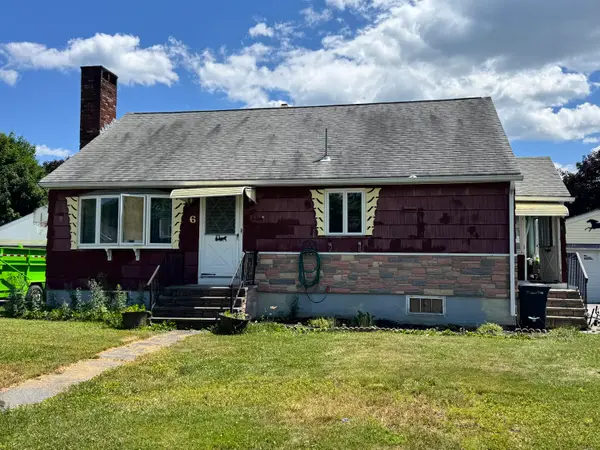 6 Holy Family Street, Lewiston, ME 04240