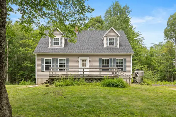 39 Jades Way, Bowdoinham, ME 04008