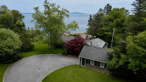 11 Prospero Lane, Brooklin, ME 04616