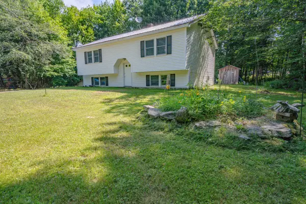 67 Plummer Road, Palermo, ME 04354