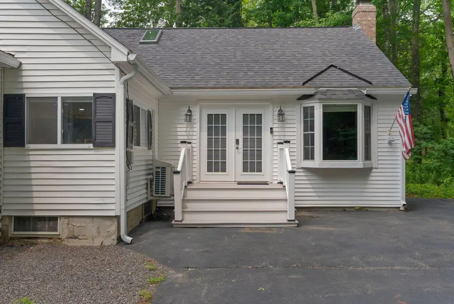 386 Gorham Road, Scarborough, ME 04074 - #3