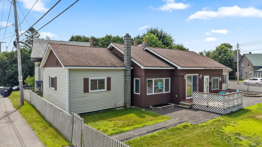39 Front Street, Old Town, ME 04468 - #3