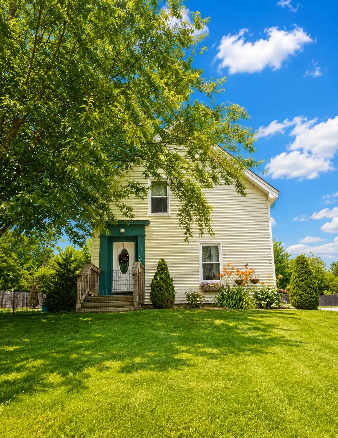1211 N Main Street, Winterport, ME 04496 - #1