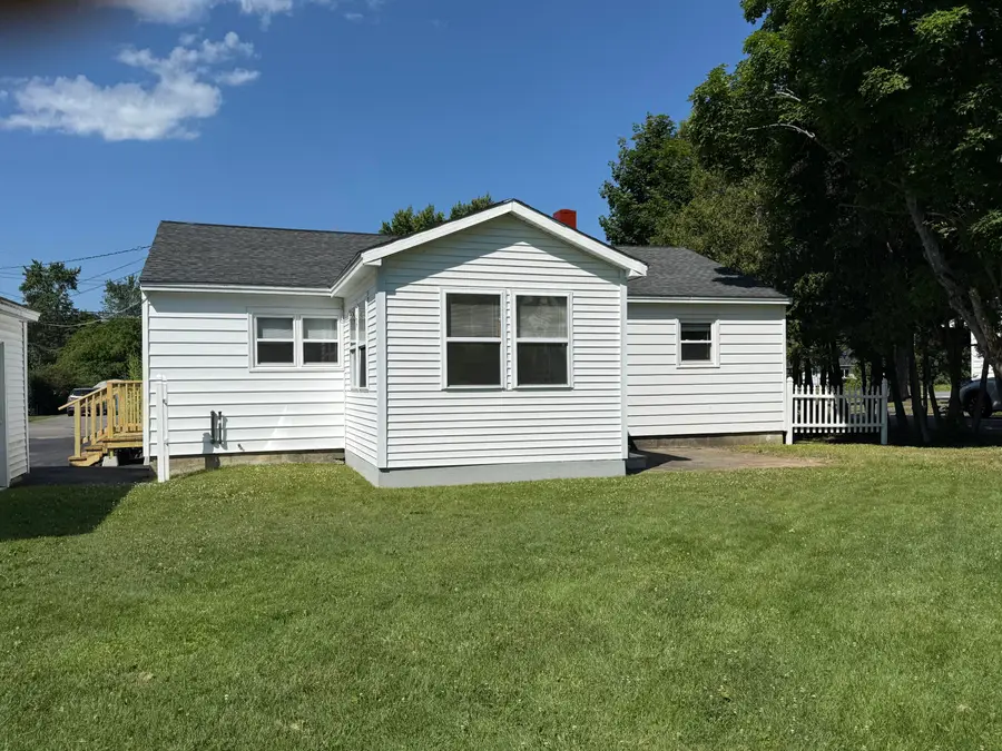 8 Broadlawn Drive, Brewer, ME 04412 - #2