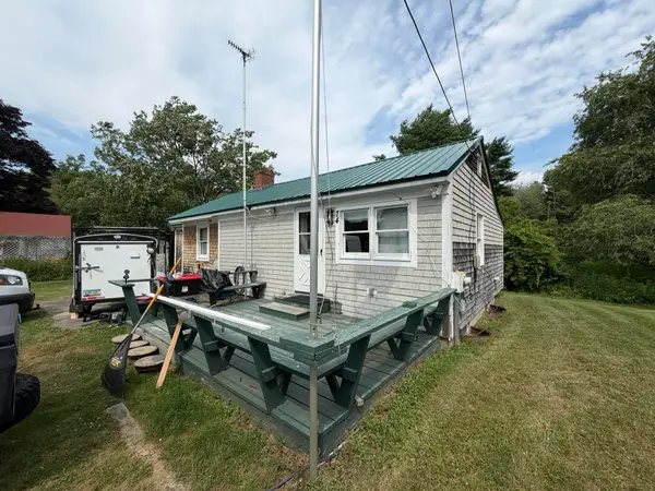 74 Snowball Hill Road, Bristol, ME 04554