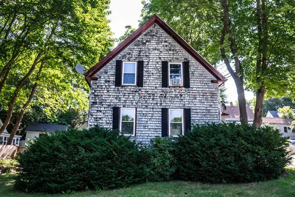 75 Richardson Street, Bath, ME 04530