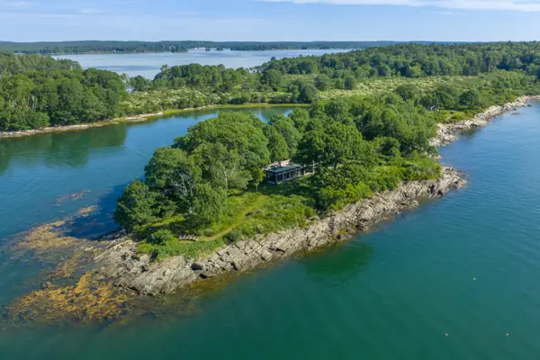 240 & 304 Moshier Island, Yarmouth, ME 04096