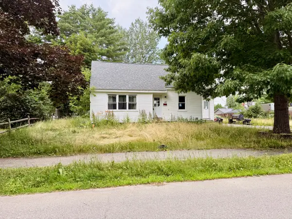 42 Capri Street, Brewer, ME 04412