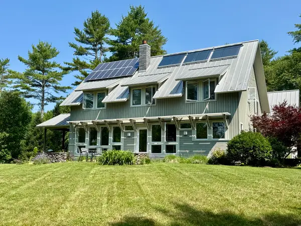 10 Cranberry Ridge Road, Freeport, ME 04032