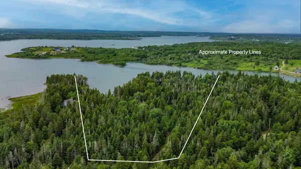 94 Vernas Lane, Jonesport, ME 04649