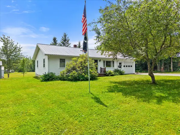 4 Birchlawn Drive, Lamoine, ME 04605
