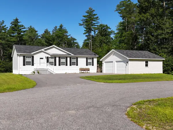 48 Red Oak Drive, Turner, ME 04282