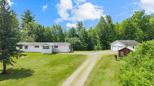 801 Reed's Mill Road, Madrid Twp, ME 04966