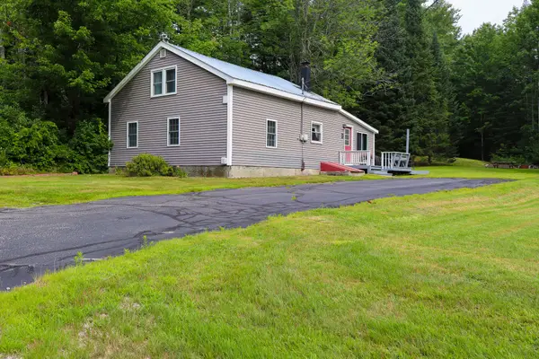 513 S High Street, Bridgton, ME 04009