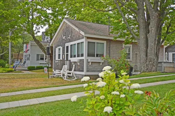 586 Kings Highway #1, Kennebunkport, ME 04046