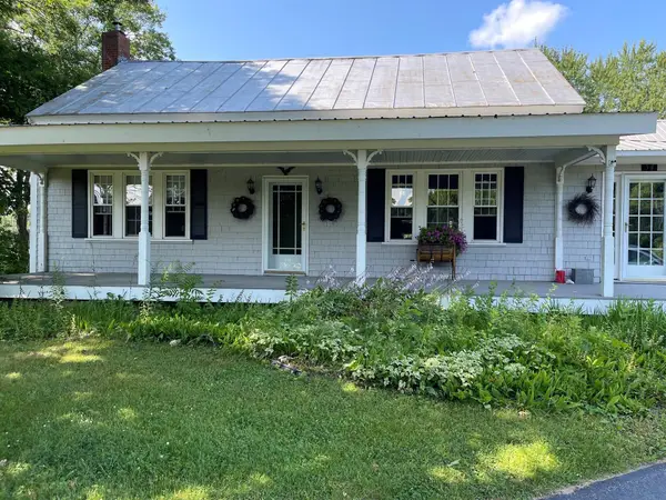 54 Corinna Road, Saint Albans, ME 04971