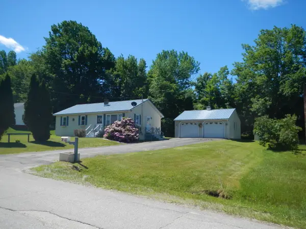 9 Tibbetts Drive, Lincoln, ME 04457