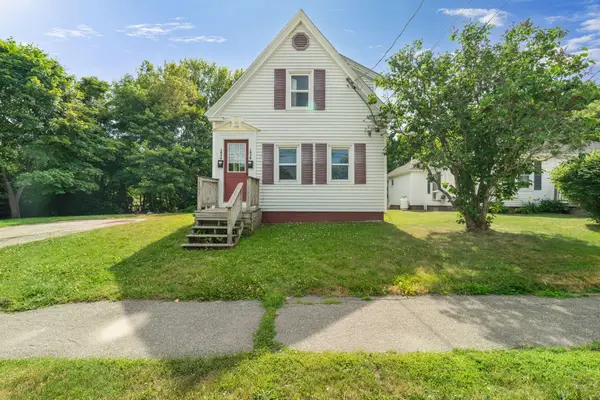 103 Chamberlain Street, Brewer, ME 04412