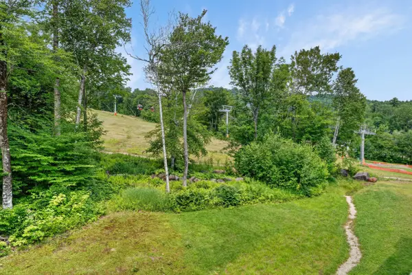 8 Cascades Drive #B9, Newry, ME 04261