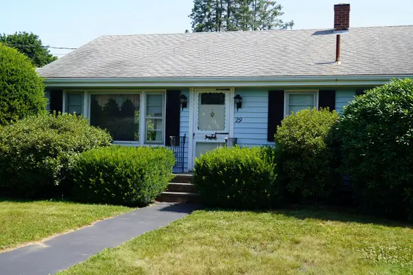 29 Hunnewell Road, Scarborough, ME 04074
