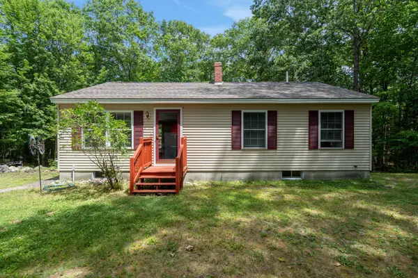 29 Dyer Lane, Casco, ME 04015