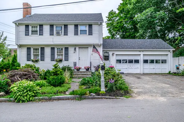 35 Belknap Street, Portland, ME 04103