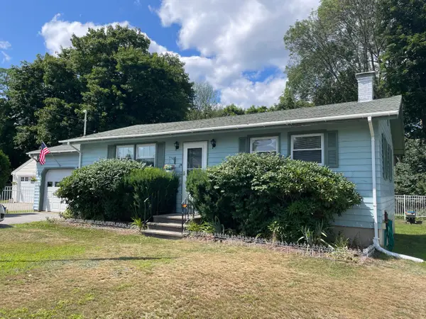 19 Richardson Street, Bath, ME 04530