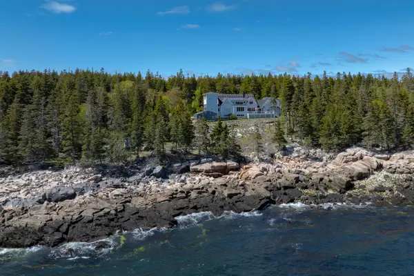 360 Red Point Road, Swans Island, ME 04685